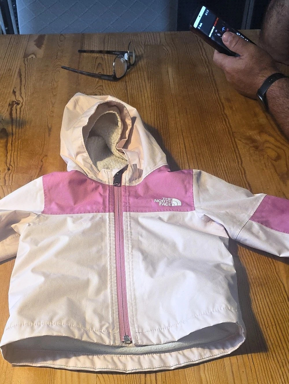 The North Face Reversible Mossbud Swirl Jacket Pink & White